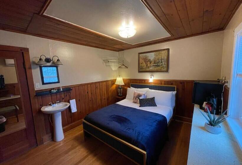 Номер Стандарт, Skyline Village Inn