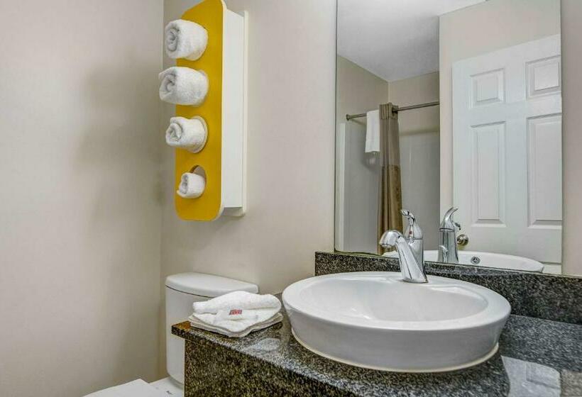 غرفة قياسية سرير كينج, Studio 6atlanta, Ga  Chamblee