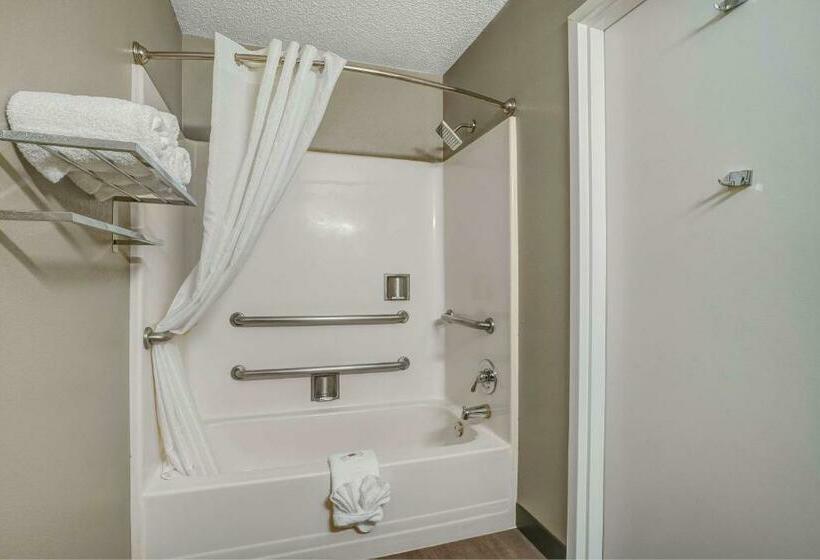 غرفة قياسية لذوى الاحتياجات الخاصة, Studio 6atlanta, Ga  Chamblee