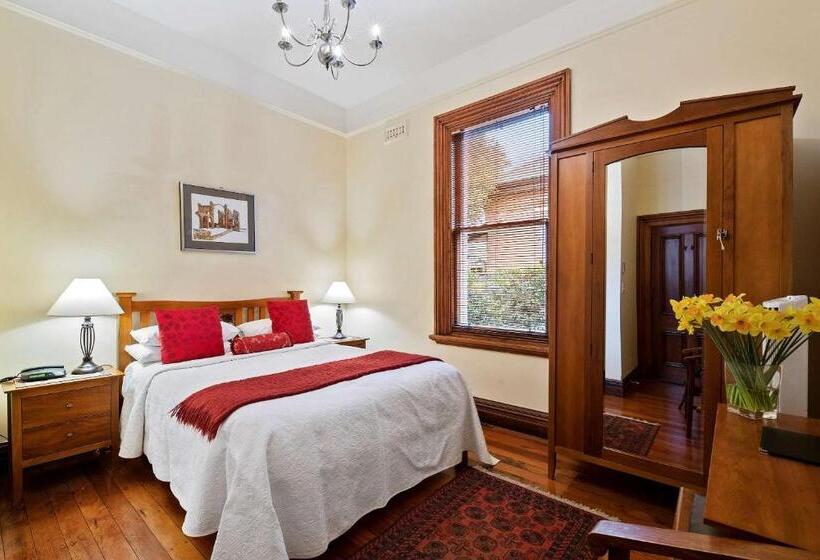 غرفة قياسية, The Classic Villa