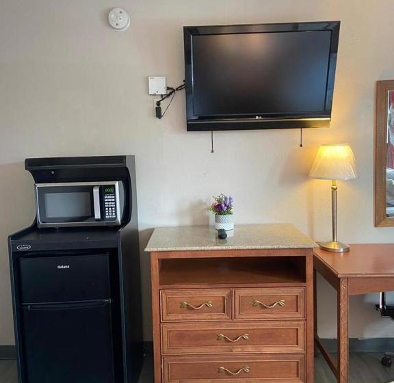 غرفه قياسيه سريرين مزدوجين, University Inn Chico