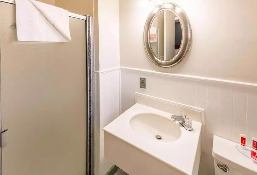 キングサイズベッドのスイートルーム, Econo Lodge Inn & Suites Heavenly Village Area