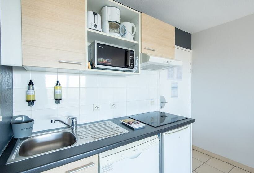 Апартаменты 2 Спальни, Comfort Aparthotel Frejus La Tour De Mare