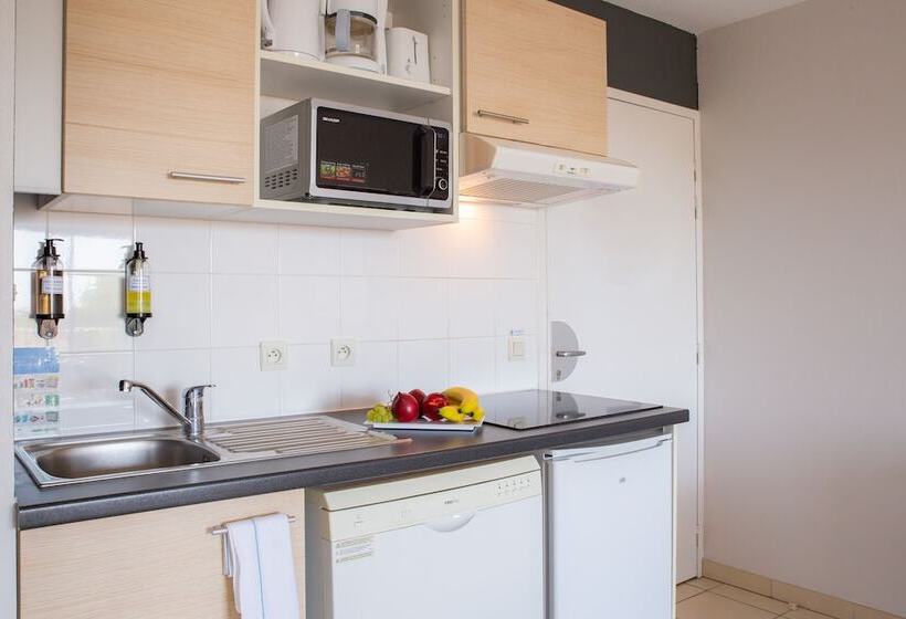 Апартаменты 2 Спальни, Comfort Aparthotel Frejus La Tour De Mare