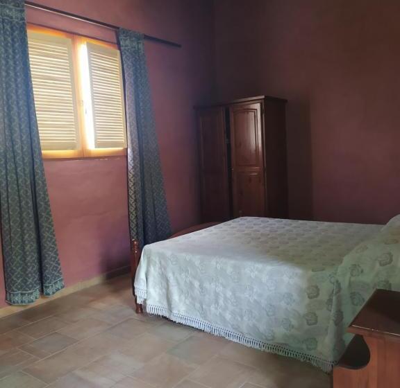 חדר סטנדרט, Il Nuraghe