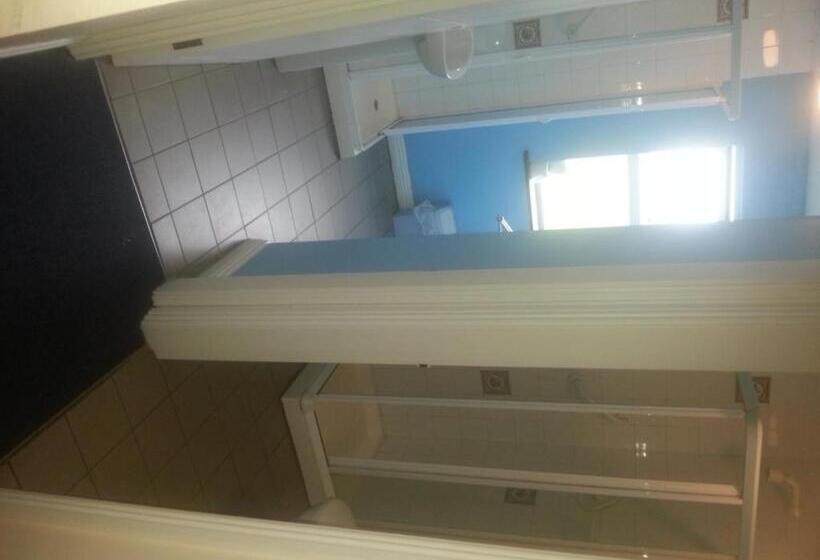 חדר סטנדרט יחיד, Courtbrack Accommodation   Hostel