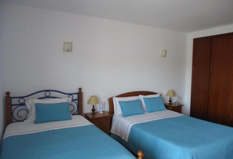 带阳台的三人标准间, Casa Mar Azul