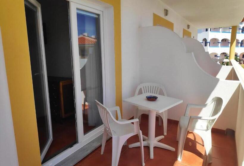 带阳台的三人标准间, Casa Mar Azul