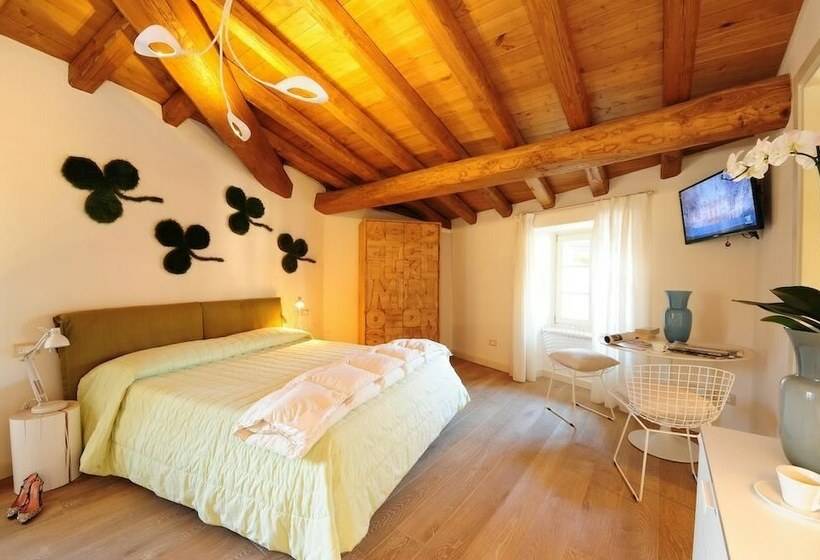 주니어 스위트 호수 전망, Locanda Al Castelletto