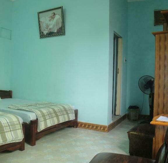 اتاق استاندارد با چشم‌انداز کوهستان, Phuong Mai Family