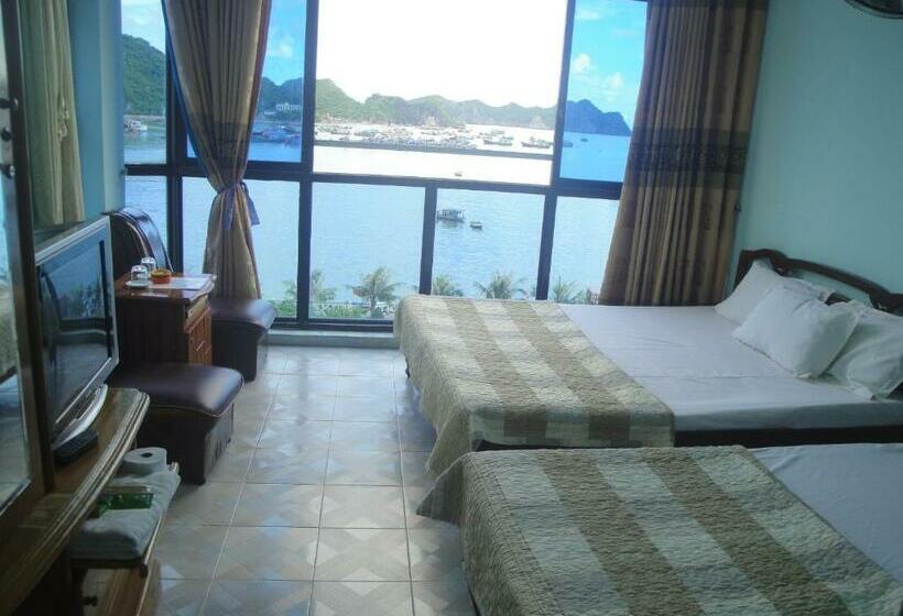 اتاق سوپریور با چشم‌انداز دریا, Phuong Mai Family