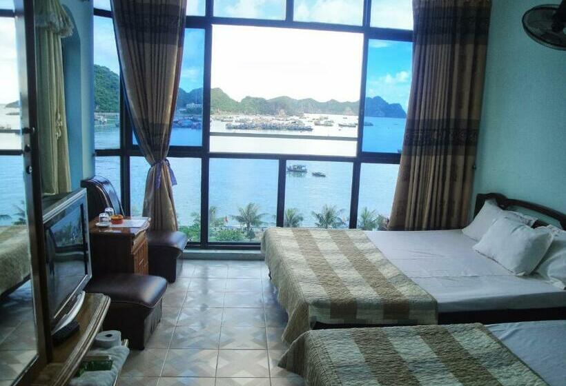 اتاق سوپریور با چشم‌انداز دریا, Phuong Mai Family