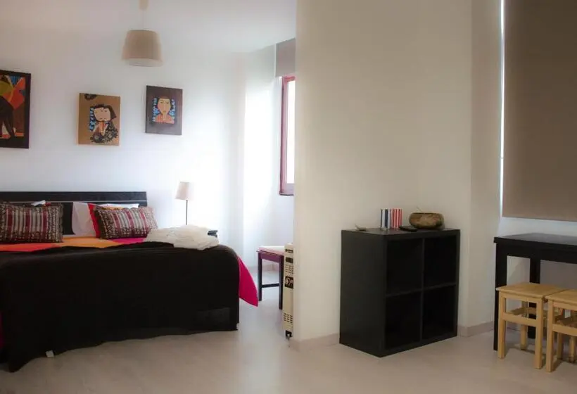 家族用アパートメント, Alameda Guest House 1