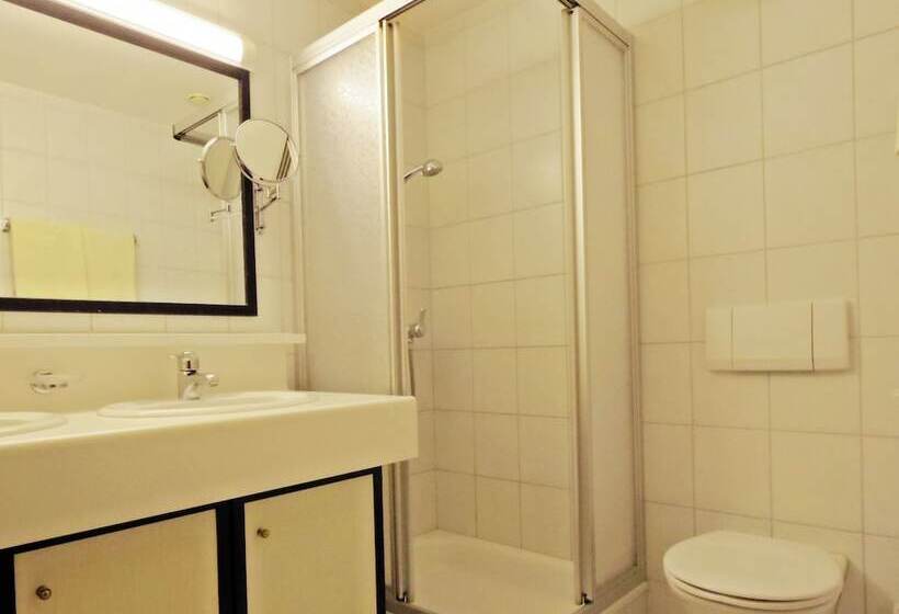 غرفة كلاسيكية مطلة على الجبل, Sporthotel  Bachmann