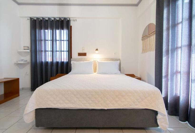 豪华房间, Iro S Residence