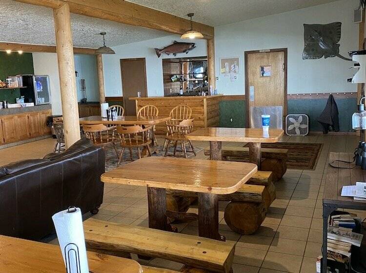 كابينة, King Halibut Lodge