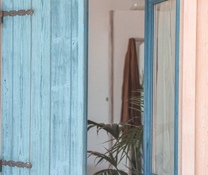 豪华工作室, Esperanto