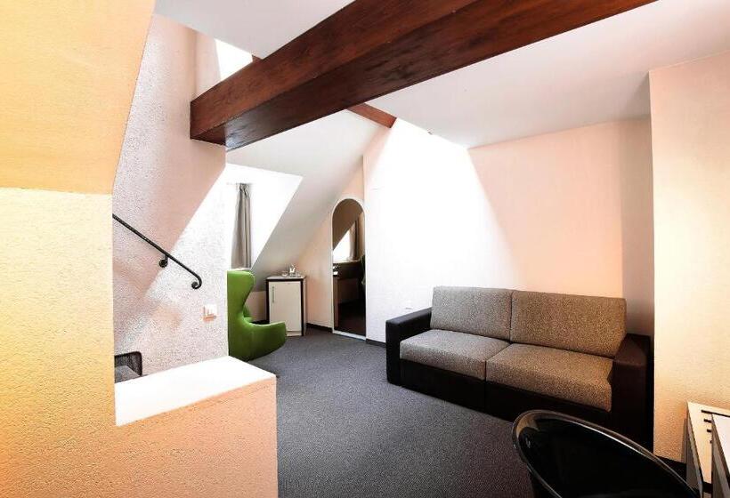 Люкс, B Smart Motel Basel