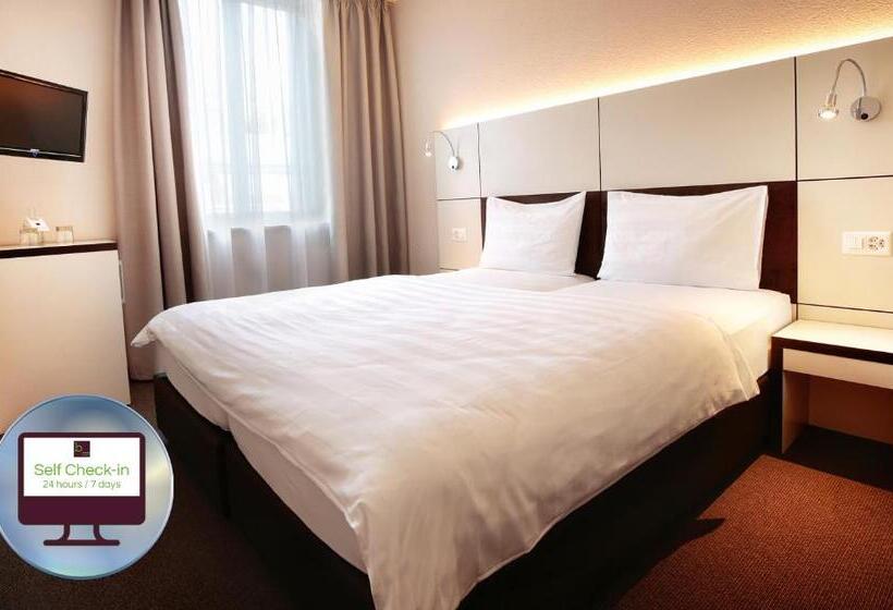 Номер Стандарт, B Smart Motel Basel