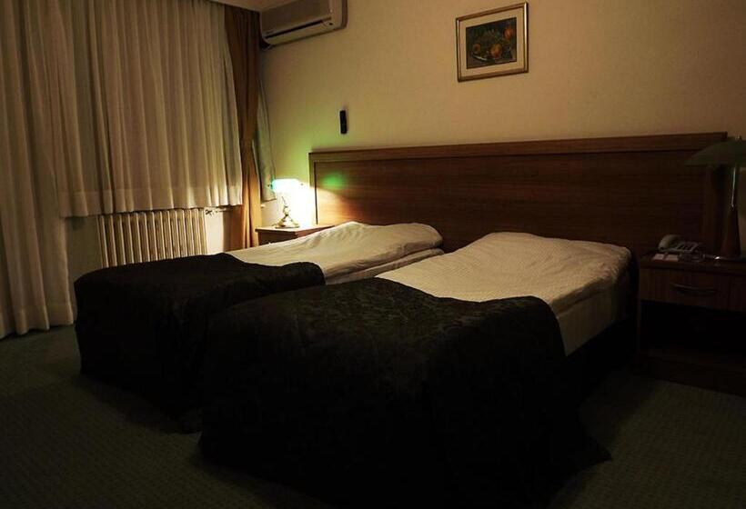 Apartamento 2 Quartos, First Apart