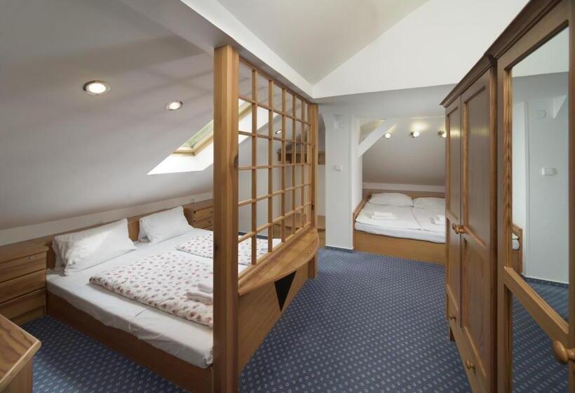 Семейный Номер, Alpský