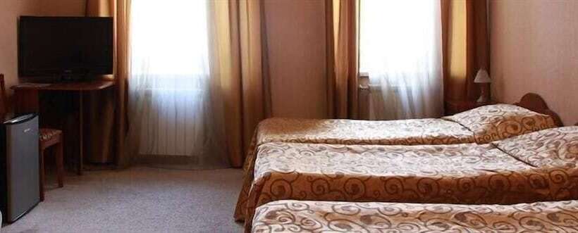 اتاق استاندارد سه نفره, Bolshoy 19 Mini