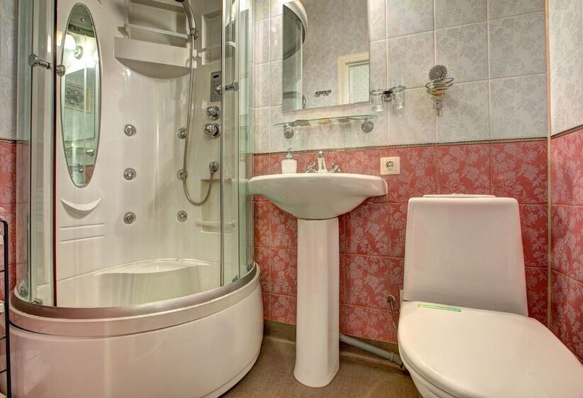 Standard Kolmen Hengen Huone, Comfort On Chekhova