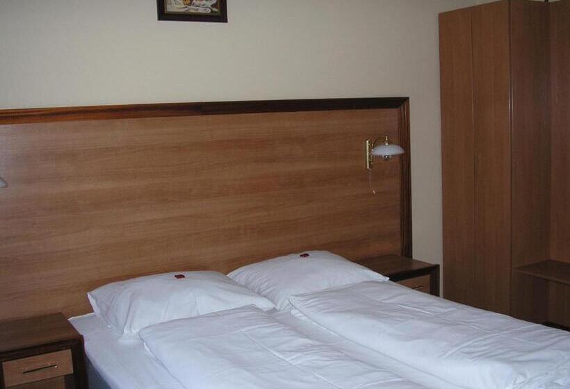 Номер Стандарт, Gold