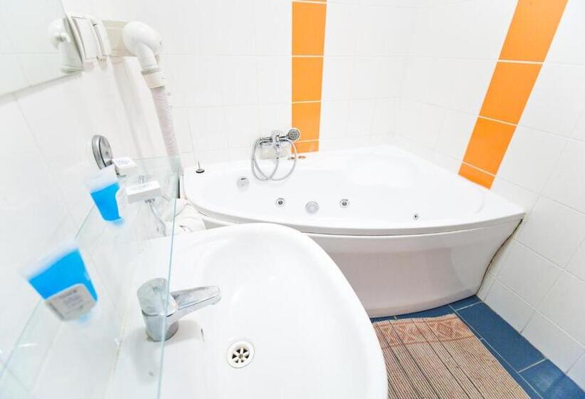 Номер Стандарт, Hostel Malinowski City