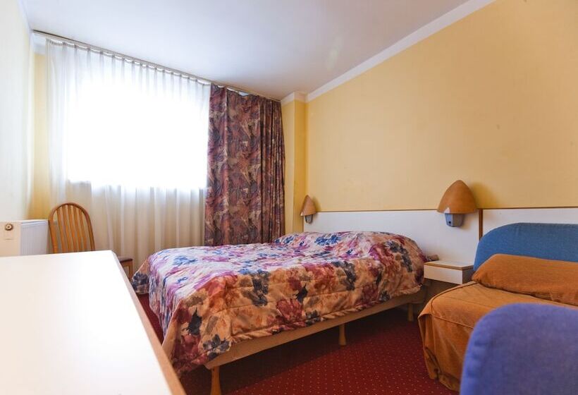 اتاق استاندارد, Hostel Malinowski City