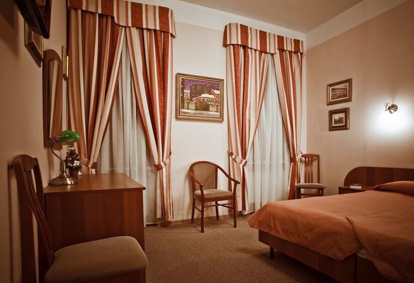 اتاق استاندارد, Kholstomer