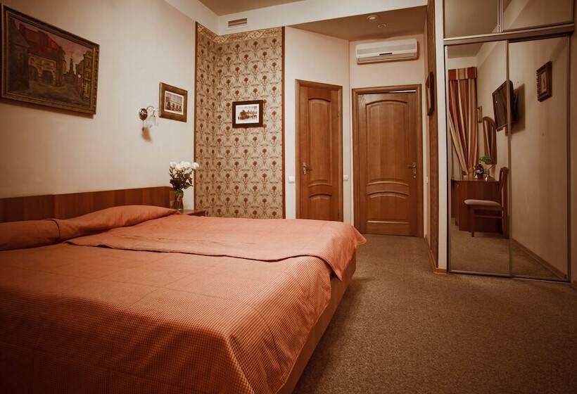 اتاق استاندارد, Kholstomer