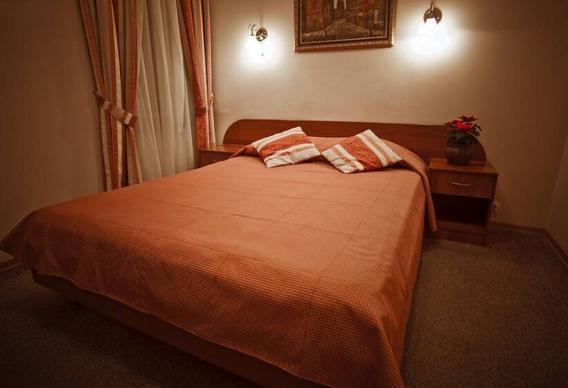 اتاق استاندارد, Kholstomer