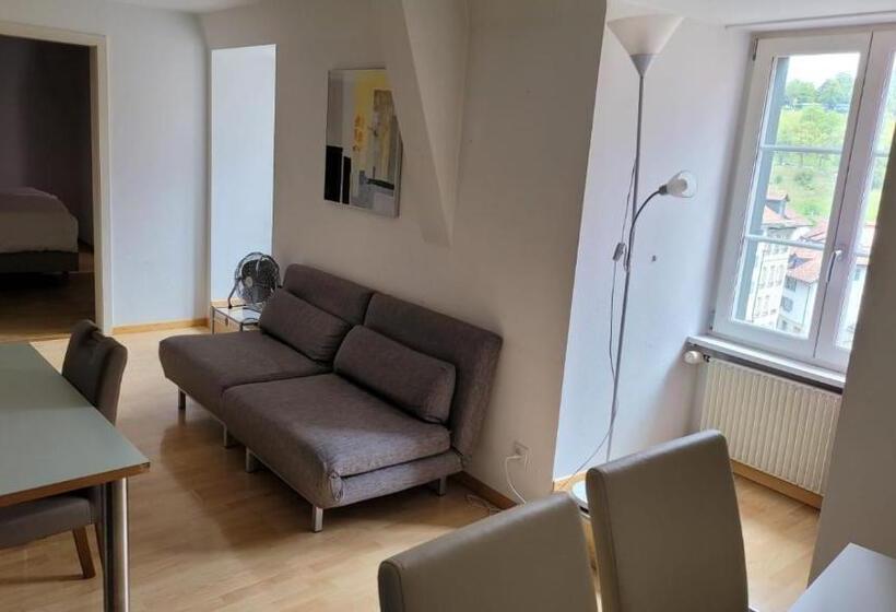 スタンダード４人部屋, Nydeck