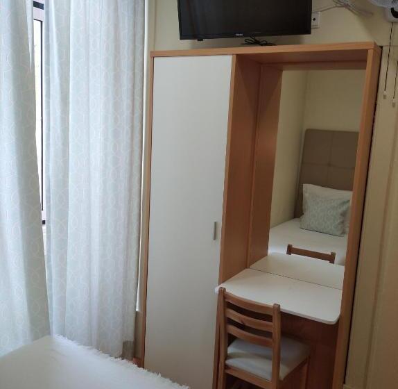 اتاق استاندارد یک نفره, Pensao Estacao Central