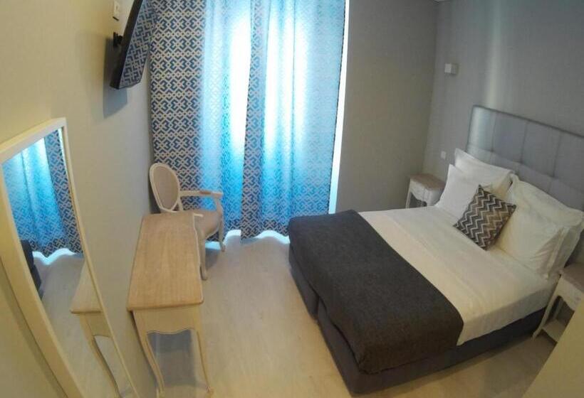 اتاق سوپریور سه تخته, Pensao Estacao Central