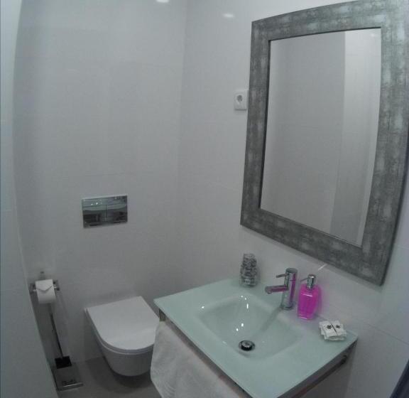 Quarto Triplo Superior, Pensao Estacao Central