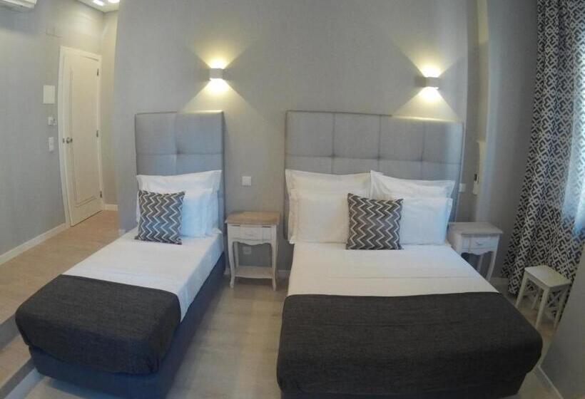 اتاق استاندارد سه تخته با بالکن, Pensao Estacao Central