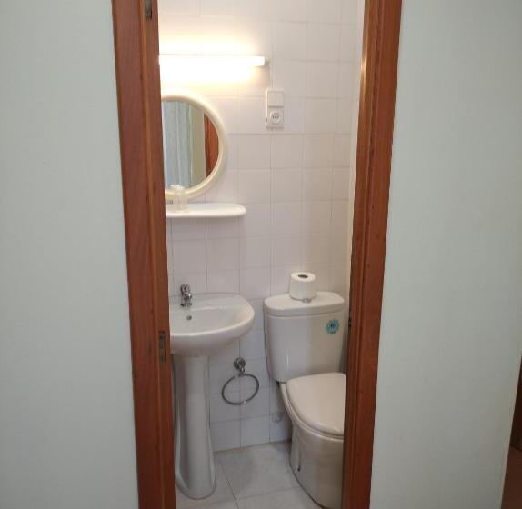 Comfort room with balcony, Pensao Estacao Central