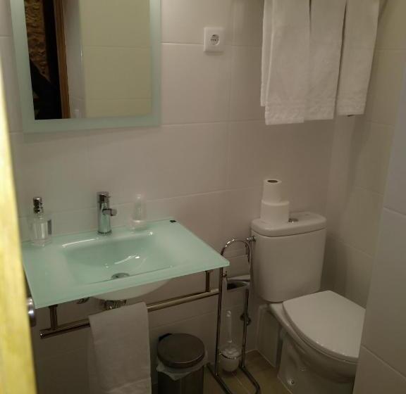 اتاق استاندارد سه نفره, Pensao Estacao Central