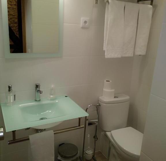 اتاق استاندارد سه نفره, Pensao Estacao Central