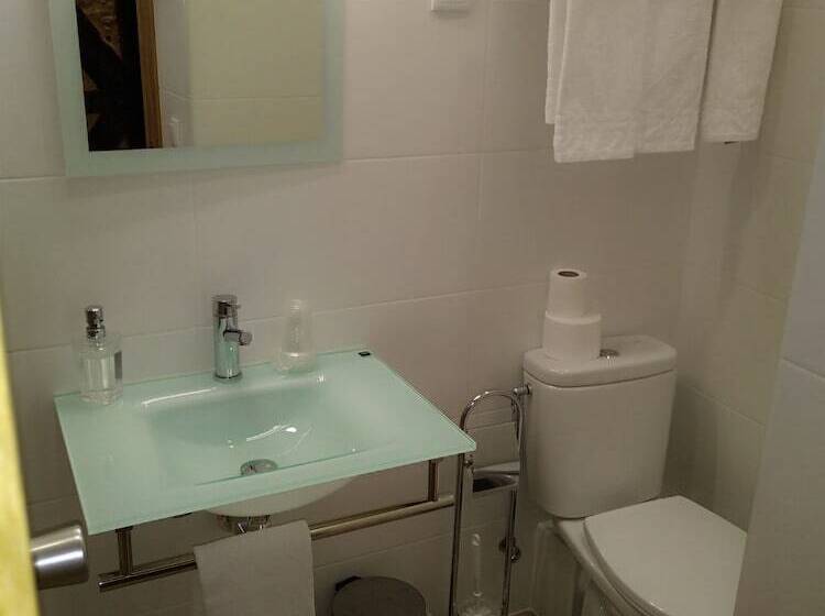 Quarto Triplo Estandar, Pensao Estacao Central