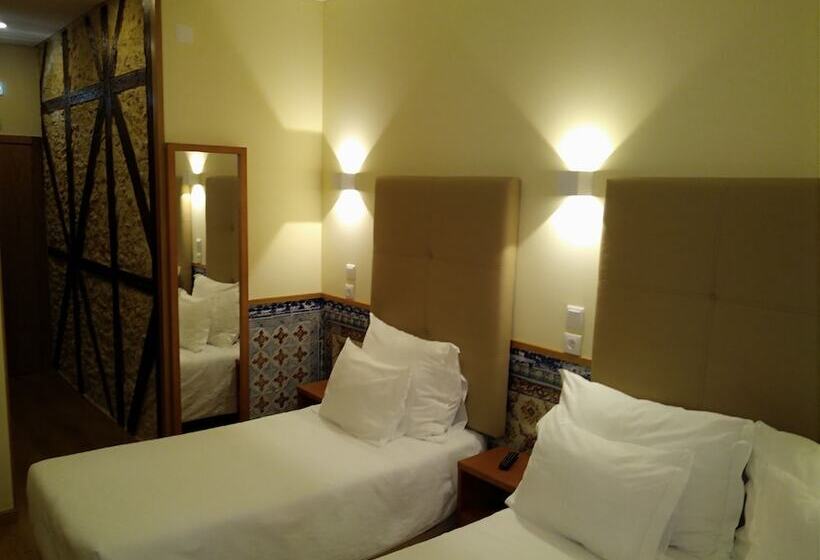 اتاق استاندارد سه نفره, Pensao Estacao Central