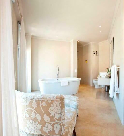 سوییت لوکس, Rouge On Rose Boutique