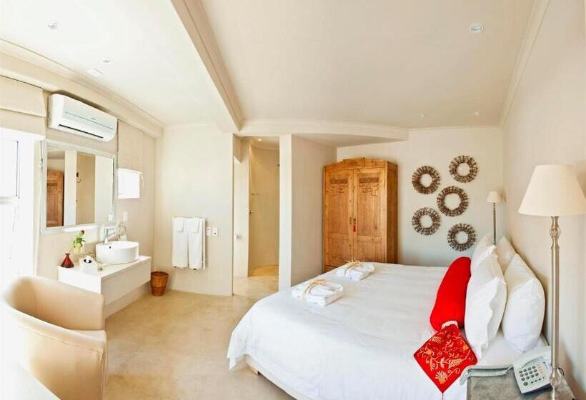 سوییت لوکس, Rouge On Rose Boutique