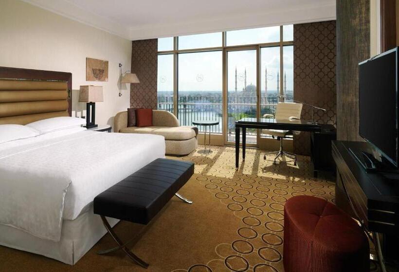 Club Kamer met Kingsize Bed, Sheraton Grand Adana