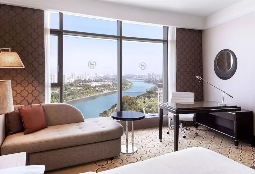 اتاق کلاب, Sheraton Grand Adana