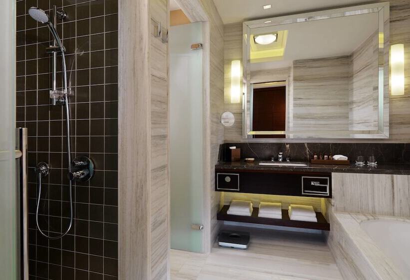 Club Kamer, Sheraton Grand Adana