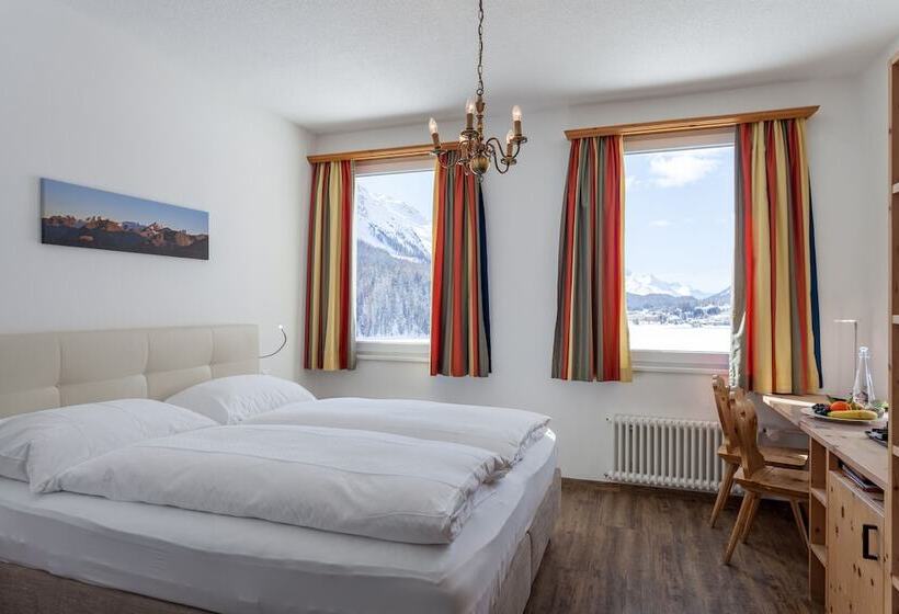 Номер Стандарт Вид на Озеро, Waldhaus Am See