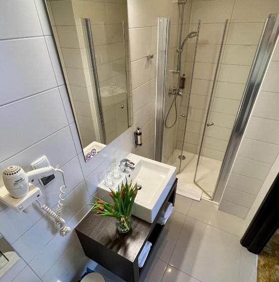 수피리어 룸, Malta Premium